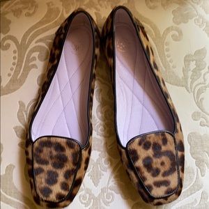 Johnston Murphy animal print flats